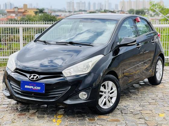 HYUNDAI HB20 1.6 PREMIUM 16V FLEX 4P MANUAL HYUNDAI HB20 1.6 PREMIUM 16V FLEX 4P MANUAL